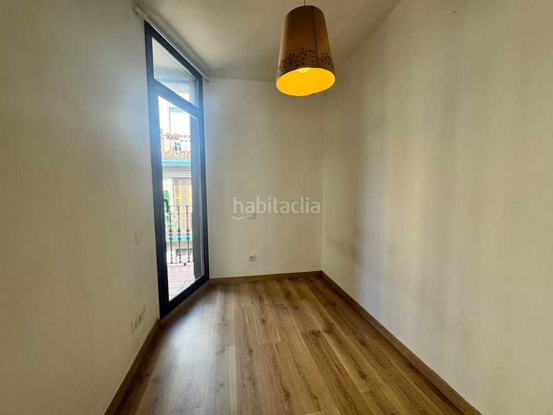 Foto cd43f03c-99ef-42e8-a57c-8cd3530d87f8. Pis a Sants Barcelona