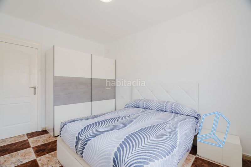Foto 5484cd99-af06-48aa-a2be-bed4e78ffda6. Xalet amb aparcament piscina a Canyelles