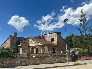 Casa  Carrer sector -f,  21. Chalet en la cativera