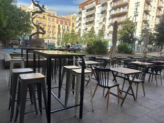 Trapasso Locale commerciale  Mossèn cinto verdaguer. Local en traspaso bar  cafeteria en plaza verdaguer