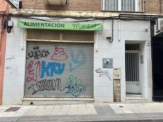 Local Comercial en Ruiseores. Local en venta en la calle viva espaa