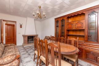Maison  Calle real baja. Oportunidad de vivienda y negocio en pleno centro de ogjares