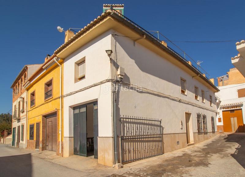 Foto e7452018-7280-4279-84a3-fbc50619e1db. Casa adossada a calle c la redonda 7 a Valle (El)