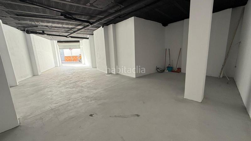Foto 34df7ae5-9dea-4401-9b6d-e431ac50723f. Local comercial local en pleno centro en Atarfe