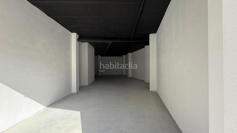 Foto 4ad992c1-14a7-4bf1-9886-f7fc3fc5c3f3. Local comercial local en pleno centro en Atarfe