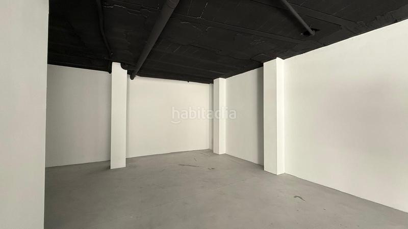 Foto 746dac97-fdda-44a8-8745-713d20d3c57d. Local comercial local en pleno centro en Atarfe