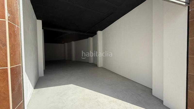 Foto bbc43695-1281-4ec4-b9a7-655537cebf25. Local comercial local en pleno centro en Atarfe
