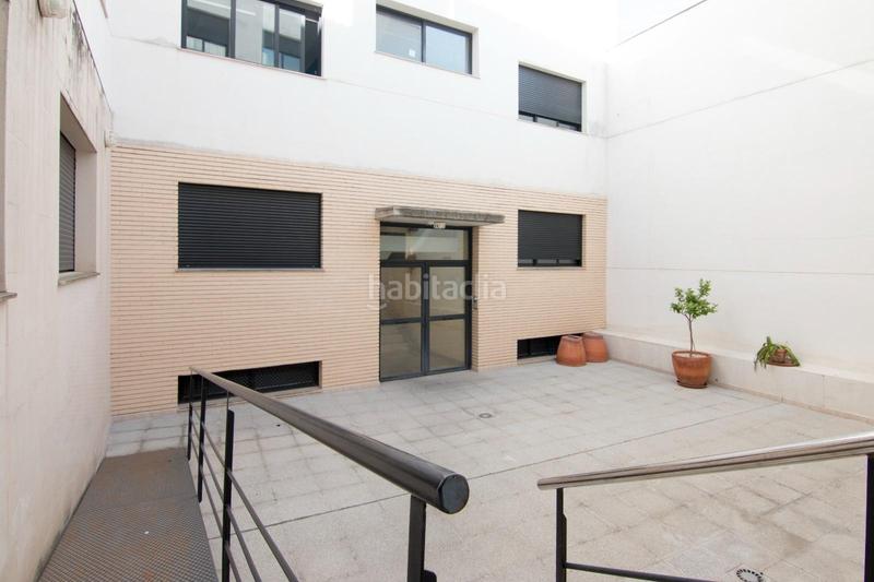 Foto 6b1d0997-4012-4ee7-9f6c-19d16adef9f8. Piso en calle ramón y cajal 31 chollo! piso de 2 dormitorios con plaza de garaje en Atarfe