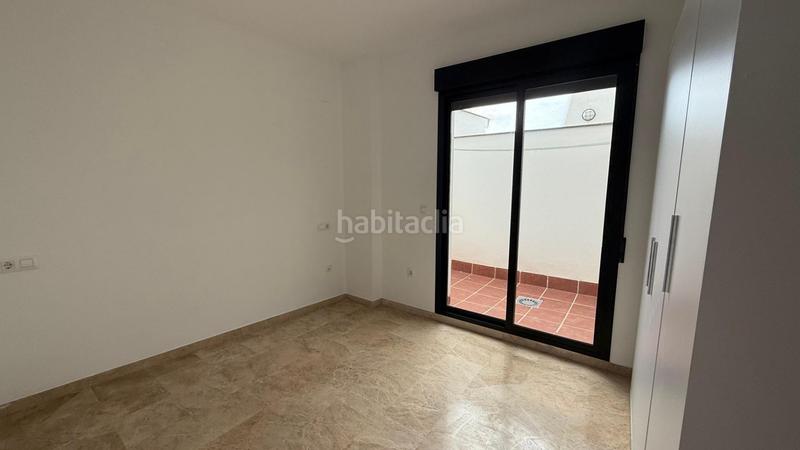 Foto c42304b5-b5fc-4b03-993e-61f8daca32fc. Piso en calle ramón y cajal 31 chollo! piso de 2 dormitorios con plaza de garaje en Atarfe