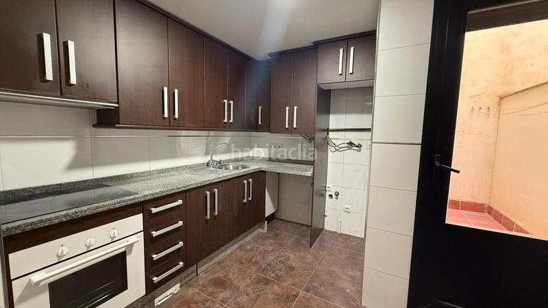 Foto e5c50e5d-3d8c-4a9e-b019-68fe86ce6927. Piso en calle ramón y cajal 31 chollo! piso de 2 dormitorios con plaza de garaje en Atarfe