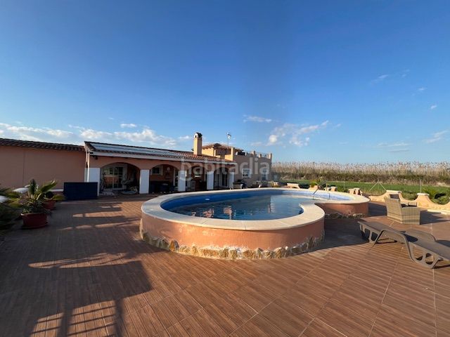 Foto e1cfe89d-619e-4acb-b022-4e973d333b7a. Casa amb xemeneia calefacció aparcament piscina a Catral