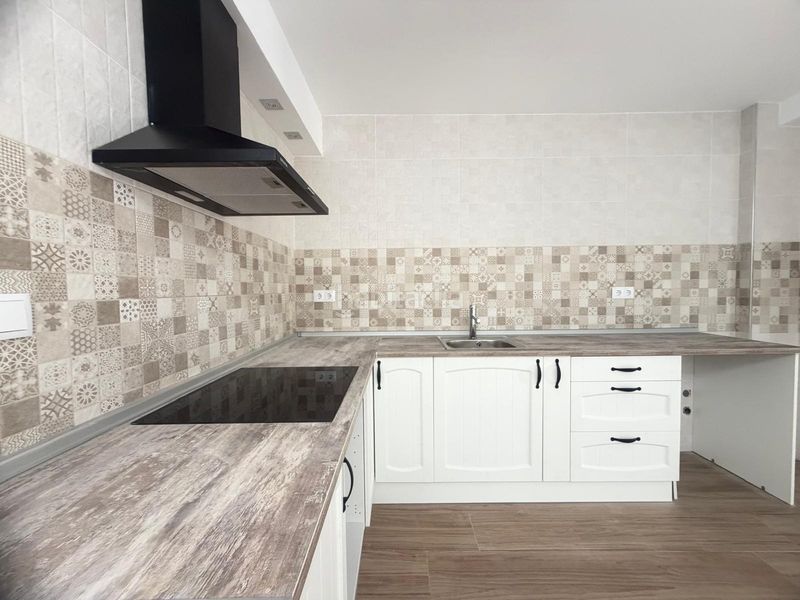 Foto e6efd399-8b12-4f4a-8ea5-17d50f51e317. Casa a Daya Vieja