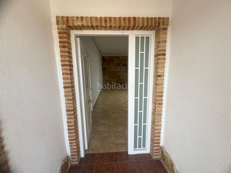 Foto 5cf18630-a198-472f-b853-c12d291d955b. Masia amb aparcament a Catral