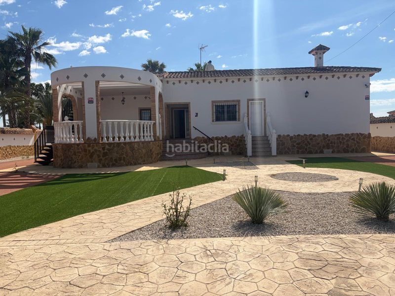 Foto aa1ff272-bb6f-4bd3-9220-85e6e4ed0ba3. Masia amb aparcament a Catral