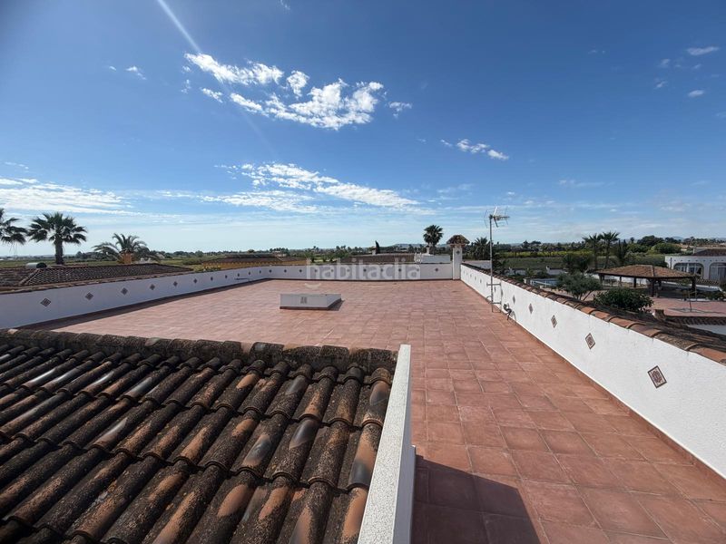 Foto ac558b63-a1b6-4115-a89c-0a104f997076. Masia amb aparcament a Catral