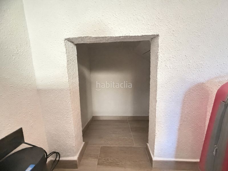 Foto 995a4377-5117-4193-814c-0470e86bd2af. Casa adossada amb xemeneia a Dolores
