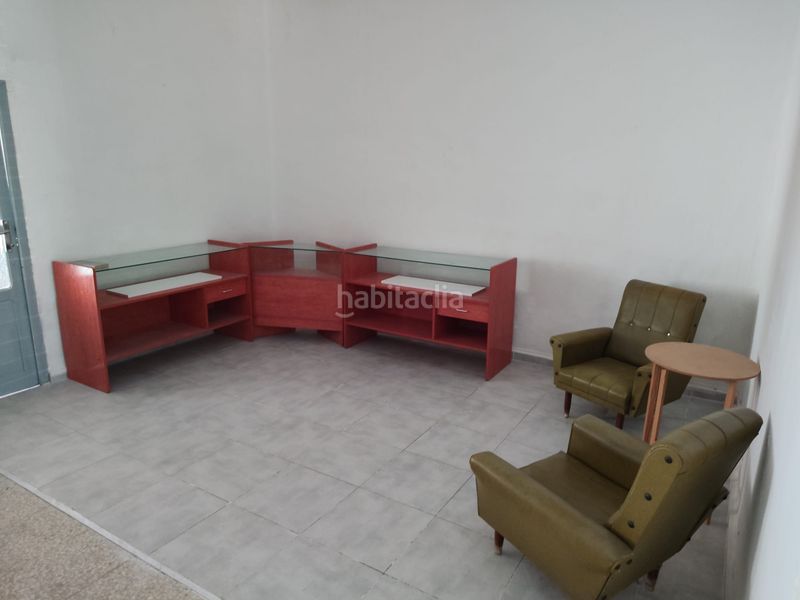 Foto 47558a0a-514d-4a29-a781-26169c29bf22. Casa adossada amb xemeneia a Rafal