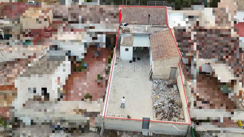 Foto ec990327-ebae-430e-9a1f-aefdf24bd4b7. Casa adossada amb xemeneia a Rafal