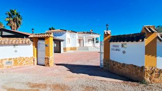 Xalet  Camino arroba de hornos. Villa independiente en catral con 2.000 m� de parcela y gran zon