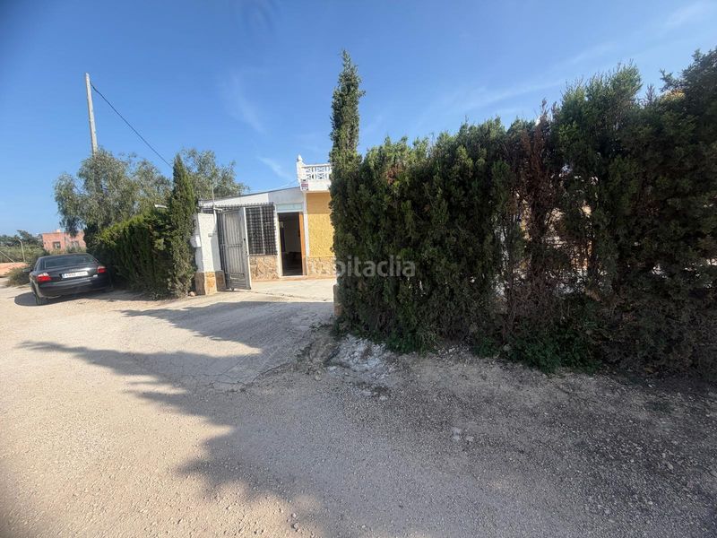 Foto 2b1d40db-2872-4d36-97d2-6876964086ee. Casa amb aparcament piscina a La Marina Elche / Elx