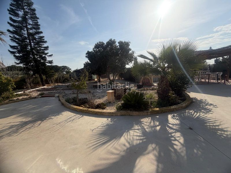 Foto d5414ede-0787-45cb-8b10-a5755e8e4ff4. Casa amb aparcament piscina a La Marina Elche / Elx