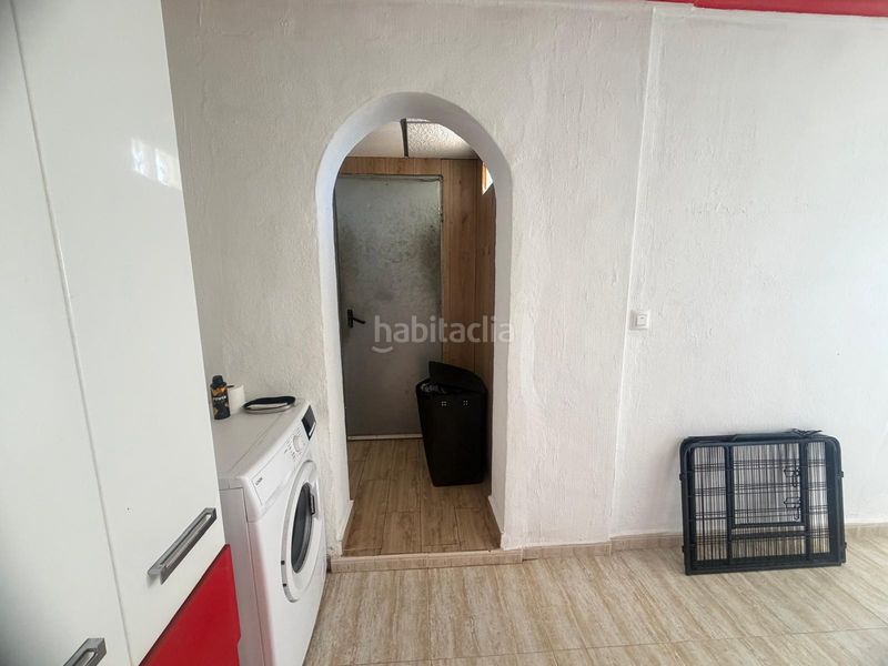 Foto f2442c80-35dc-4f07-883f-7186e4a4a7d2. Casa amb aparcament piscina a La Marina Elche / Elx