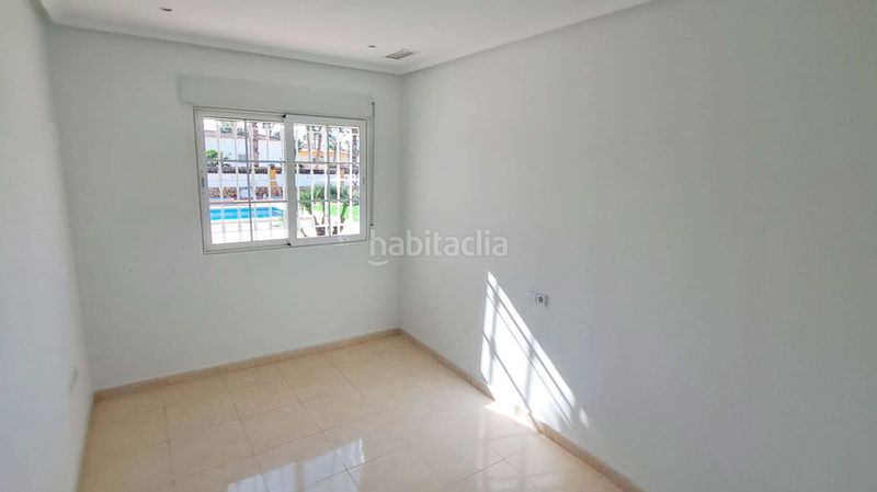 Foto 79b7a05d-c815-4ba3-9a42-83d5af82f870. Xalet amb aparcament piscina a Catral