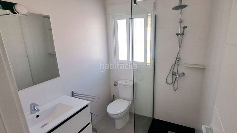 Foto 281b58ab-5432-43e6-b701-ca364f1e30ad. Xalet amb aparcament a Catral