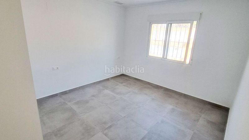 Foto 43ba80ab-d9a9-4278-a1f8-dd8725057153. Xalet amb aparcament a Catral