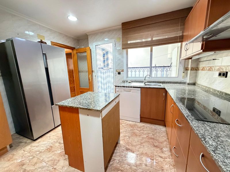 Foto 0ddbb548-5094-4bda-b48f-aa9a6efcbbea. Casa amb xemeneia aparcament a Catral