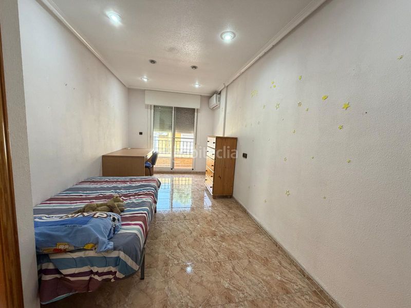 Foto 19e14a49-77c5-43a5-b198-d43ec5e6d0fe. Casa amb xemeneia aparcament a Catral