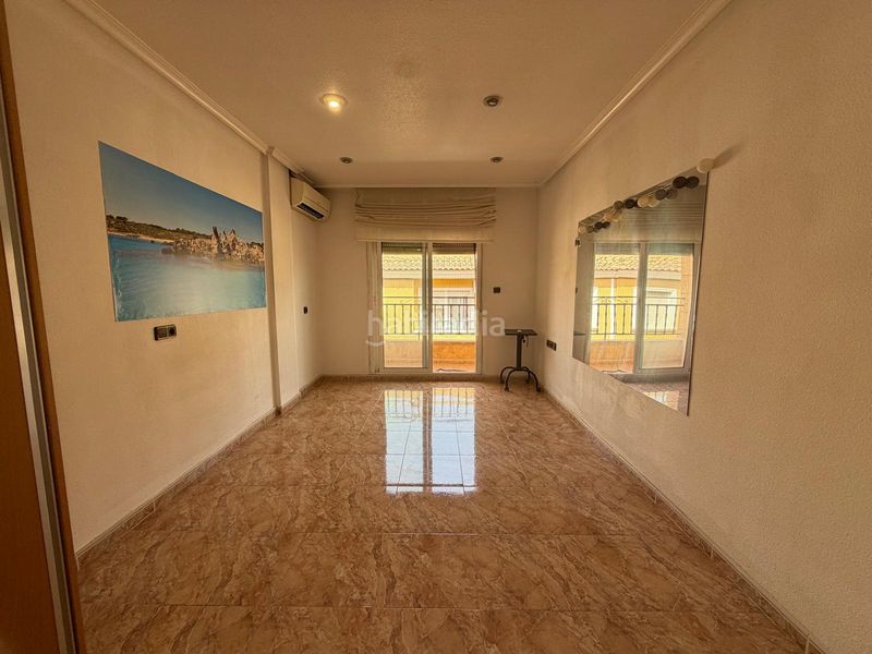 Foto 59ffa8f5-002b-402b-9b47-2f7f6c47c019. Casa amb xemeneia aparcament a Catral