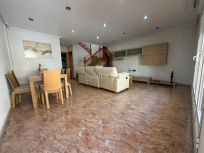Foto 83d6b41a-23ba-40d2-9f4b-137726cc6023. Casa amb xemeneia aparcament a Catral