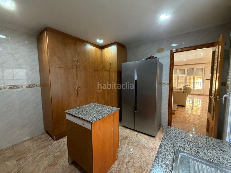Foto 8536607b-e69c-4c6d-8b27-d180e6d4b786. Casa amb xemeneia aparcament a Catral