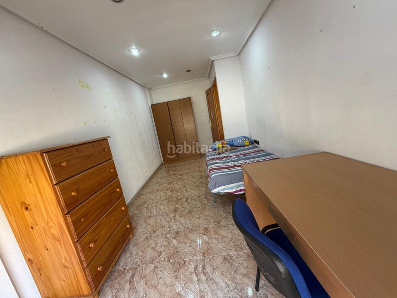Foto ba3691e9-62eb-4d63-932f-55fee1664043. Casa amb xemeneia aparcament a Catral