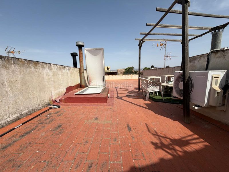 Foto e4774357-1ba2-4458-9421-17bd3a47fc7f. Casa amb xemeneia aparcament a Catral