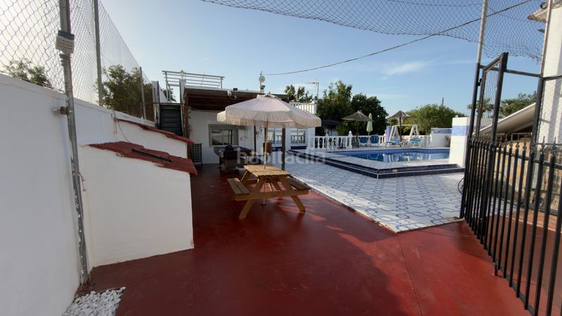 Foto aef8fa3f-d0d2-44f7-b363-9c390a7d5256. Xalet amb aparcament piscina a Dolores