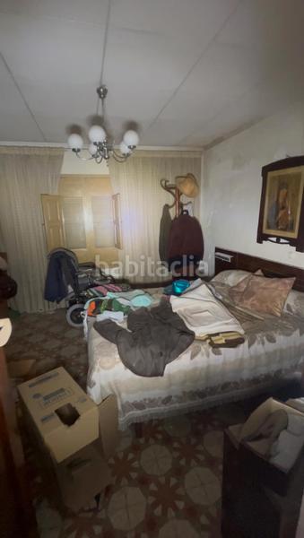 Foto cd563d92-b6de-4055-bdca-6a3a2bd27051. Casa adosada ¡gran oportunidad ! casa amplia con potencial para reforma en Daya Nueva
