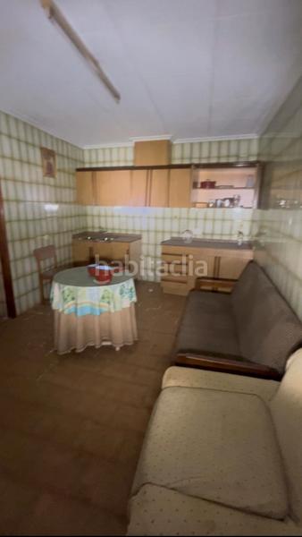 Foto d4433897-5bcd-4b05-a23d-5092f4fdf72d. Casa adosada ¡gran oportunidad ! casa amplia con potencial para reforma en Daya Nueva