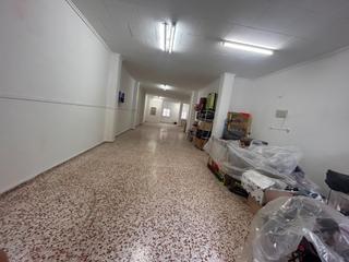 Local Comercial a Crevillente. ¡local en crevillent con potencial ideal para negocio o para con