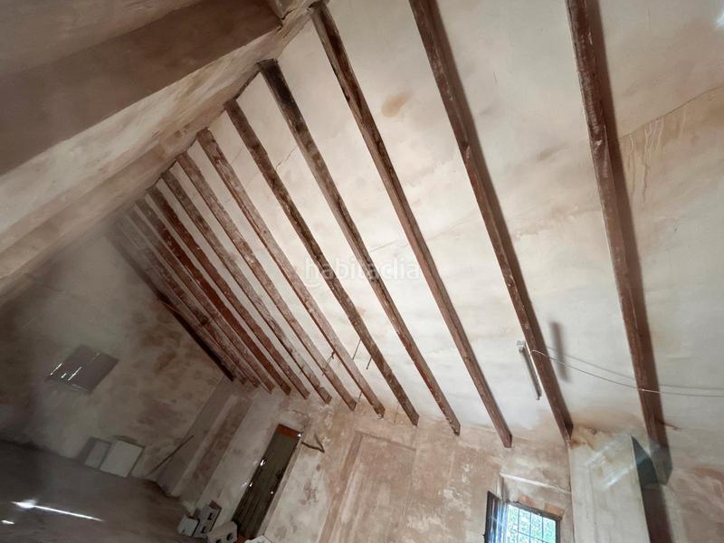 Foto 934a3977-bd2c-4653-8276-37b0484e7e2c. Masia amb xemeneia aparcament a Catral