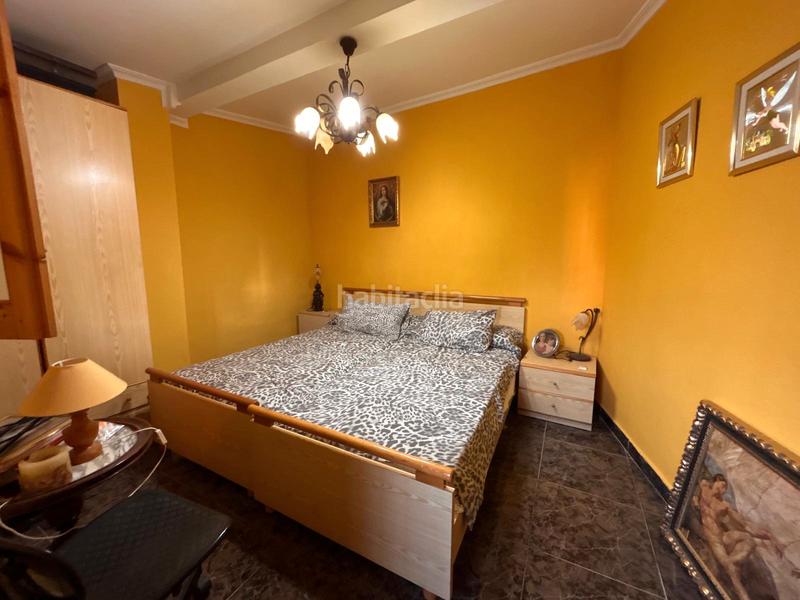 Foto 6fa8bc8b-085d-4e67-a775-f83005dc4d21. Casa adossada amb xemeneia a Almoradí