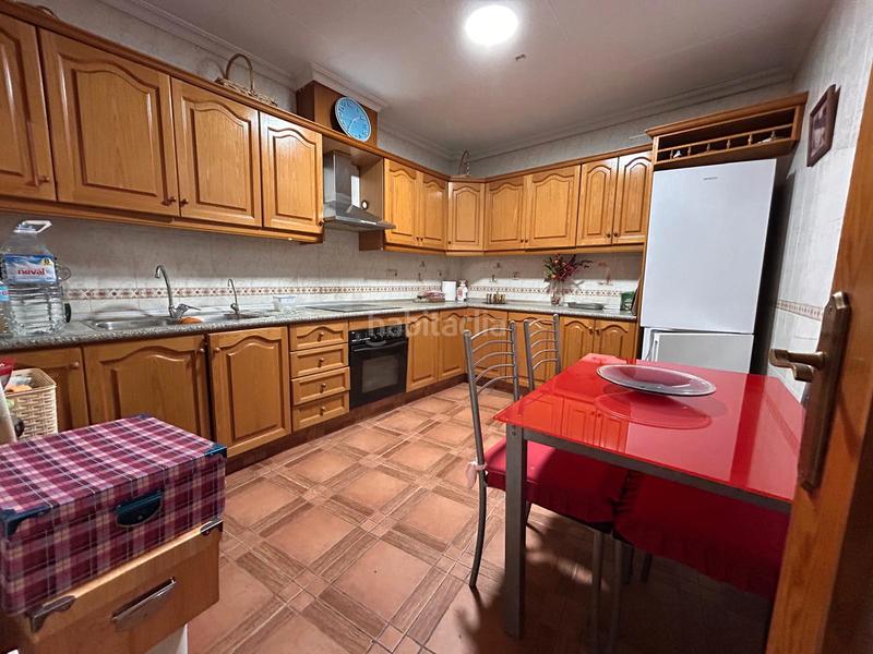 Foto d94ecbbe-79b7-4ff7-b379-585940e03841. Casa adossada amb xemeneia a Almoradí