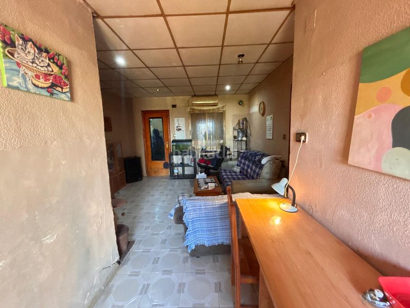 Foto 6af5b940-46c5-448f-957f-3606cea8daa0. Masia amb aparcament a Catral