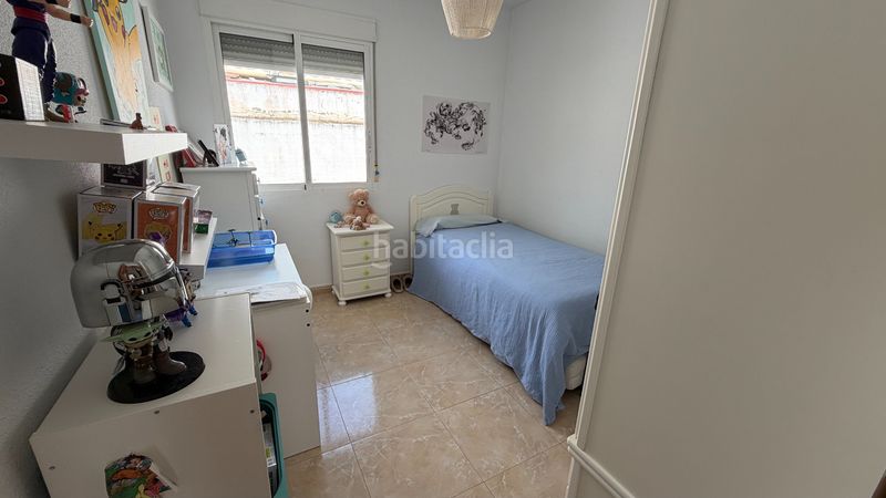 Foto 4fa7009e-2e1e-414c-ae9f-0fdd19e5c145. Casa adossada amb aparcament a Daya Nueva