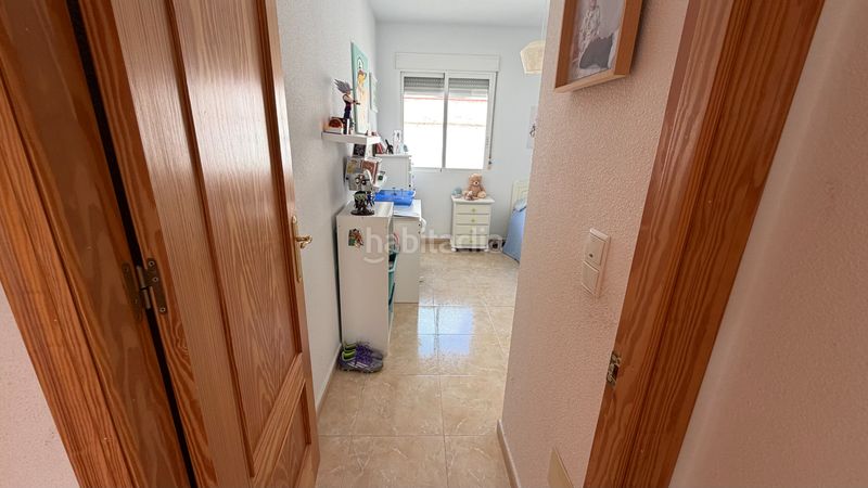 Foto a965c29c-9821-4c52-adbf-b610b8efdf80. Casa adossada amb aparcament a Daya Nueva