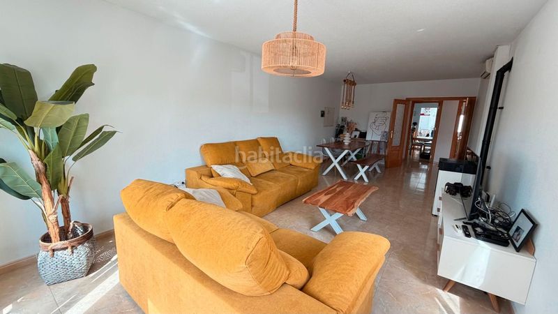 Foto b526be92-3dbe-4627-9e12-a9a79a0f094d. Casa adossada amb aparcament a Daya Nueva