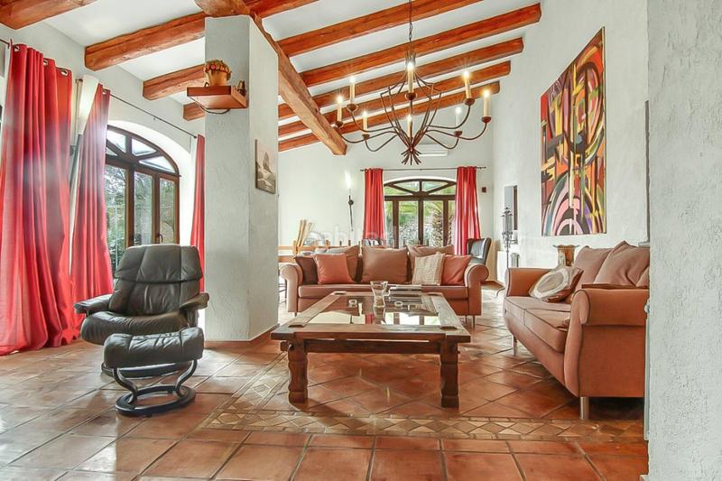 Foto f46d0953-b0f5-48c4-bf10-f66ab122b2b8. Haus mit parking in Benissa pueblo Benissa