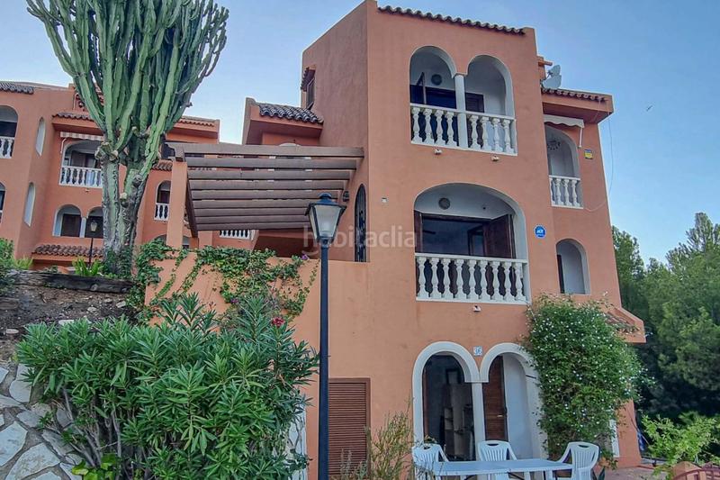 Foto eec178a9-a2d6-43f2-ab6d-32370a07a31e. Casa adossada a Pueblo Calp