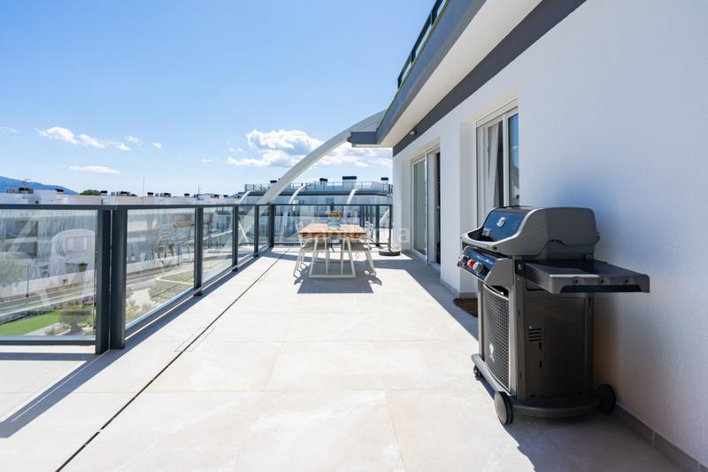 Foto 4ce6fb3b-d2b2-4d99-be96-f3271bd02363. Appartement avec parking dans Centro Urbano Dénia
